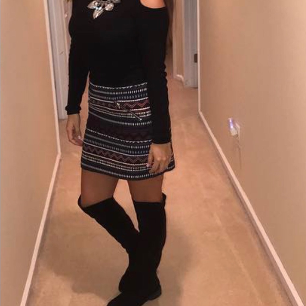 H&M patterned skirt